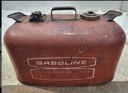 VINTAGE 6 GALLON outboard metal GAS FUEL TANK CAN OMC marine Outboard Marine USA