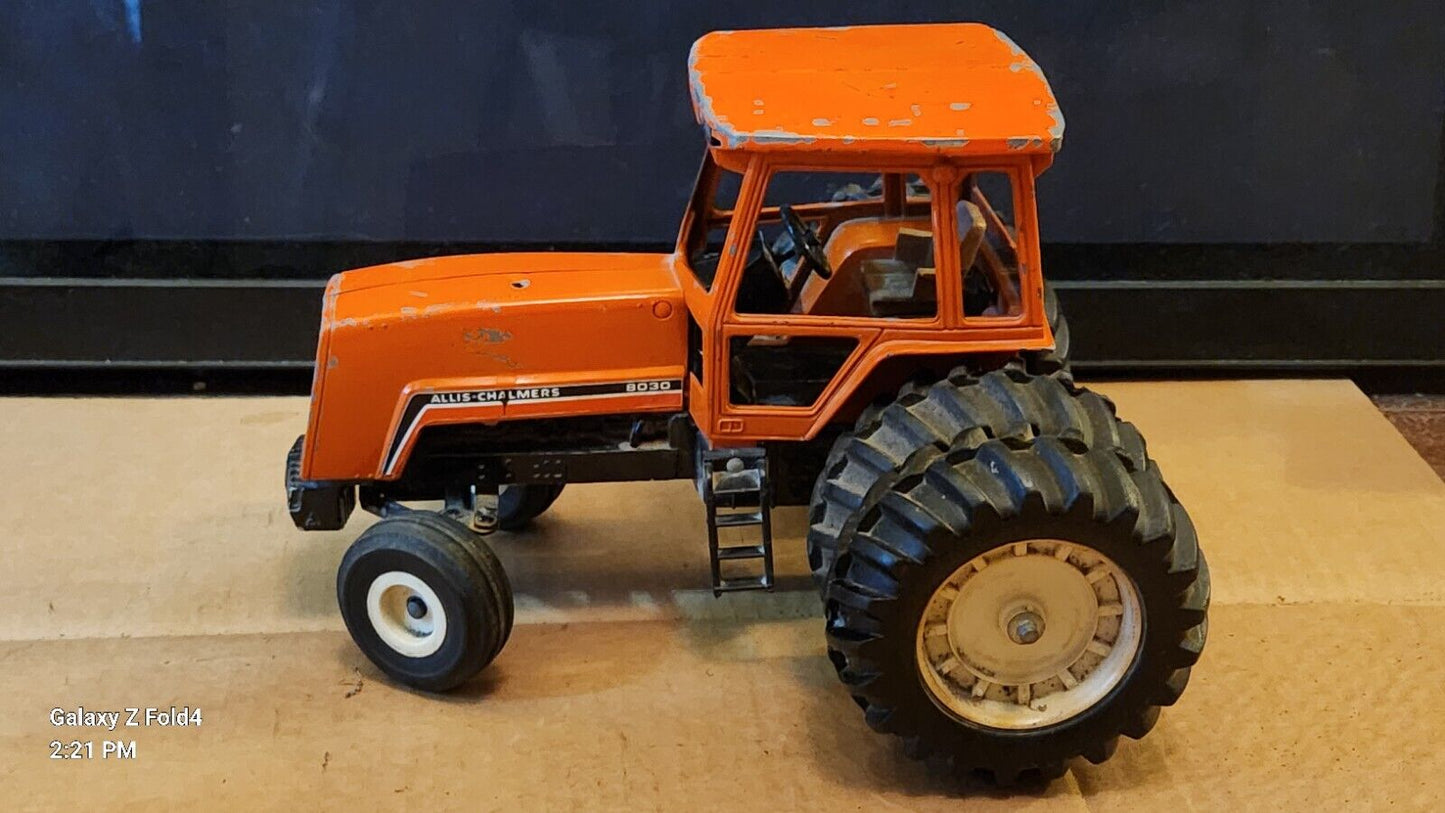 Vintage Ertl Diecast 1/16 Deutz-Allis 8030 Tractor W/duals Played With 