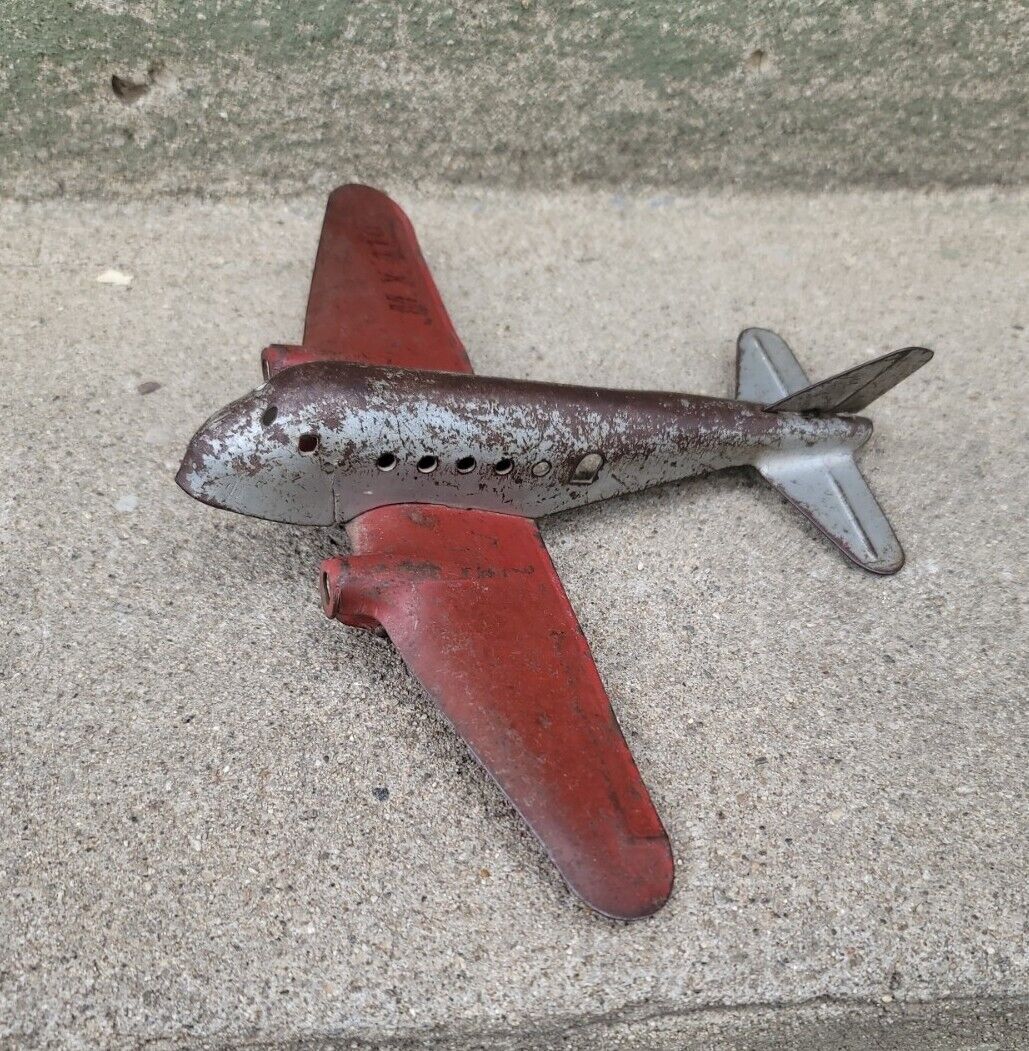 Vintage Pressed steel/metal airplane Wyandotte Hubley Tonka Structo MX 119