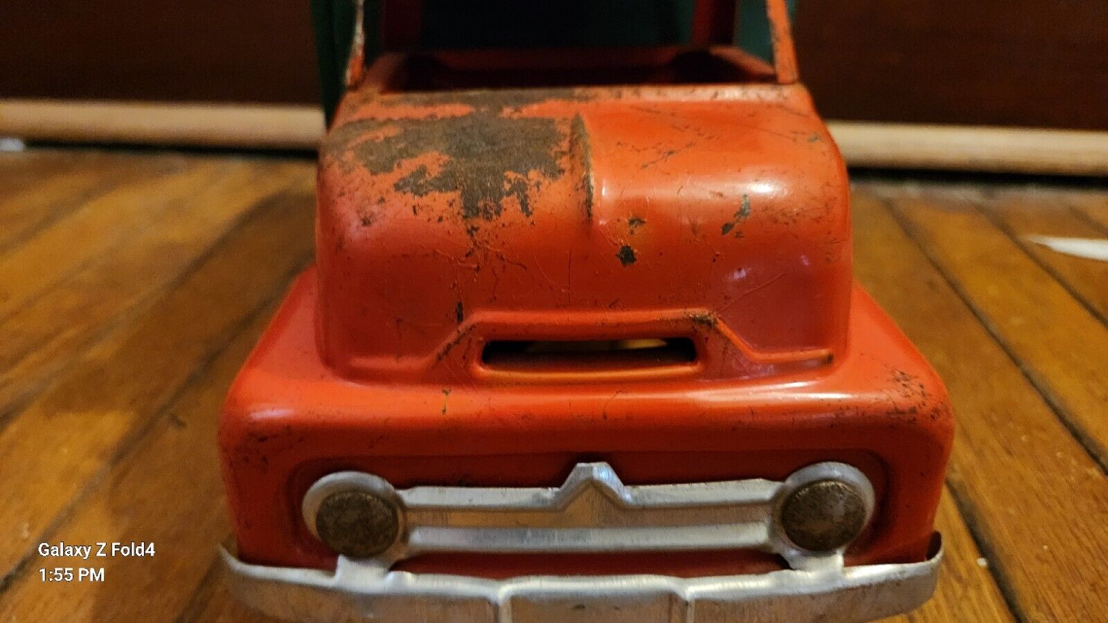 Vintage Dunwell Red & Green Dump Truck, Beautiful Original Condition