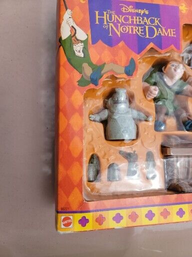 Vintage Disney's Hunchback of Notre Dame Esmeralda & Phoebus Figure Gift Set 