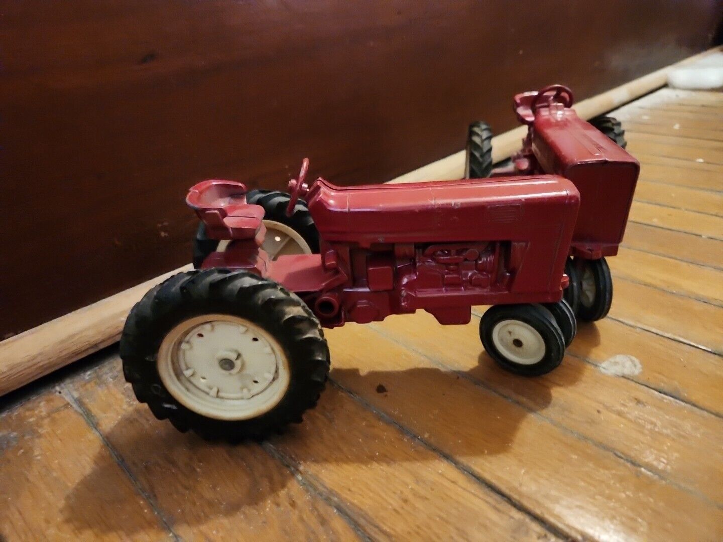 Two Vintage Metal Farm Tractor Toy Die Cast Ertl Co International Harvester Red