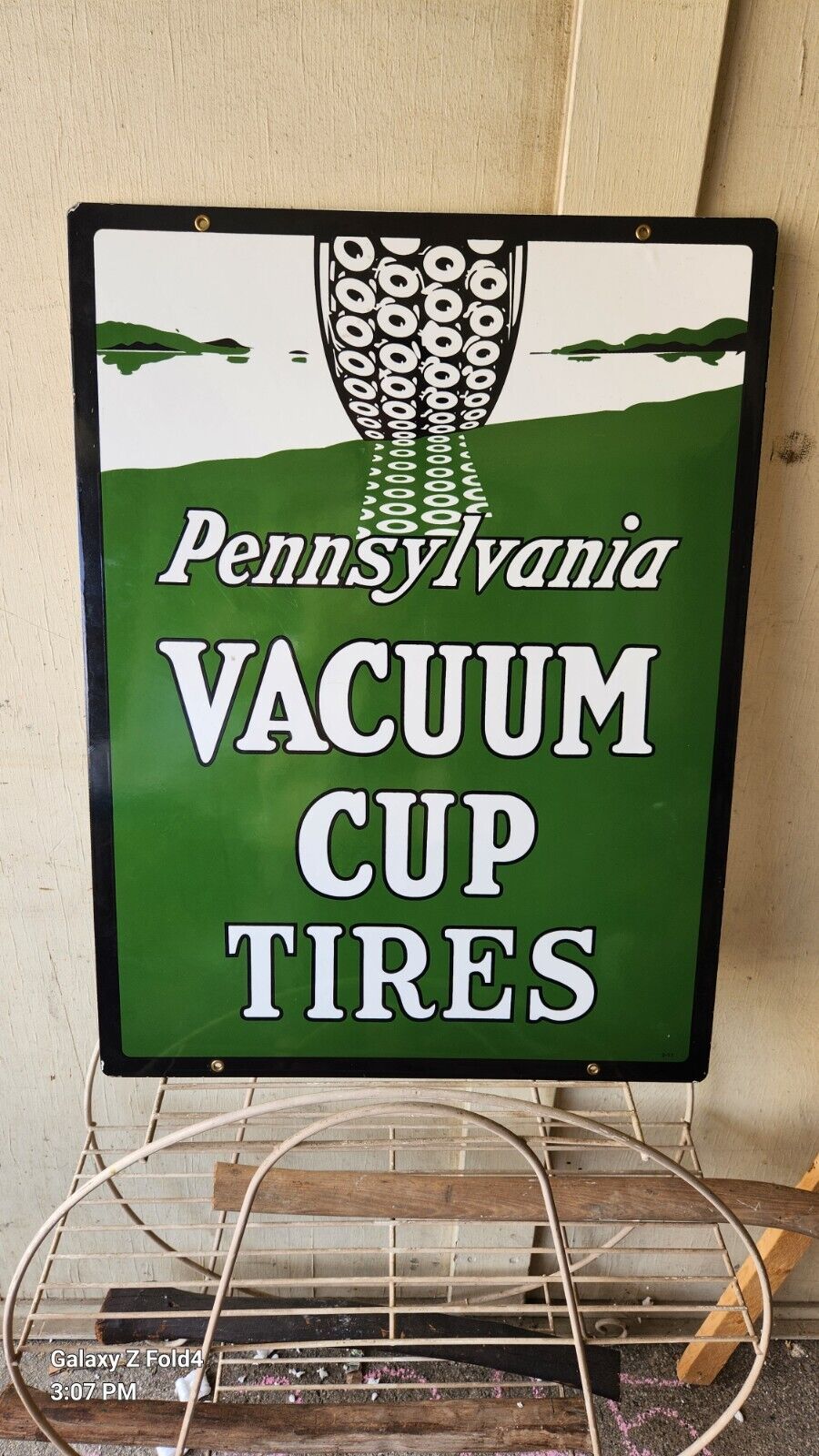 VACUUM TIRES PORCELAIN GAS MOTOR OIL AUTOMOBILE SERVICE STATION SIGN 24x18 Inch 