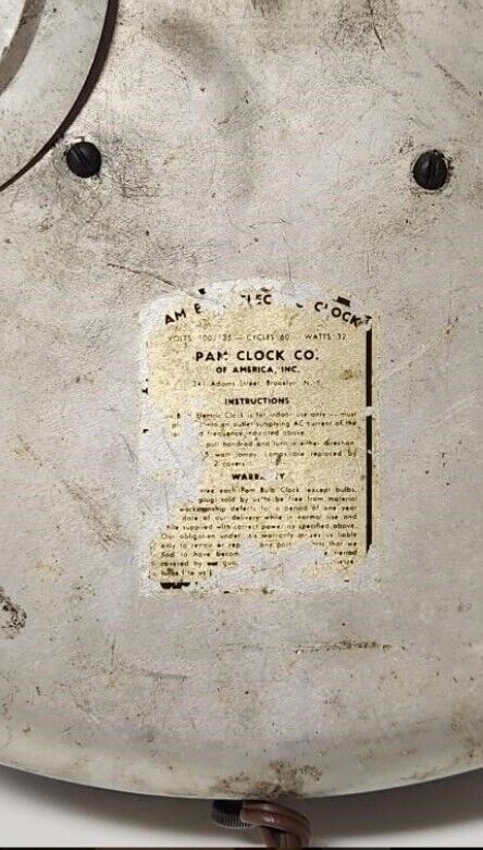 VINTAGE 1950s-'60s PAM Oliver finest in farm mashinery Clock READ DESCRIPTION 