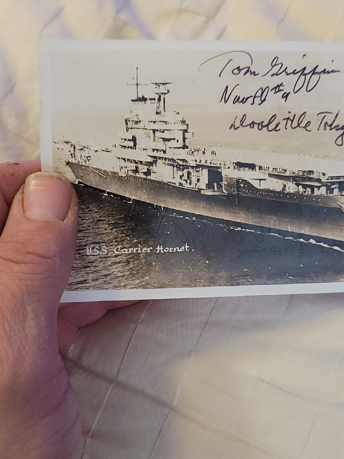 Tom Griffin signed 1942 Doolittle Raiders WWII USS Hornet B&W Postcard 