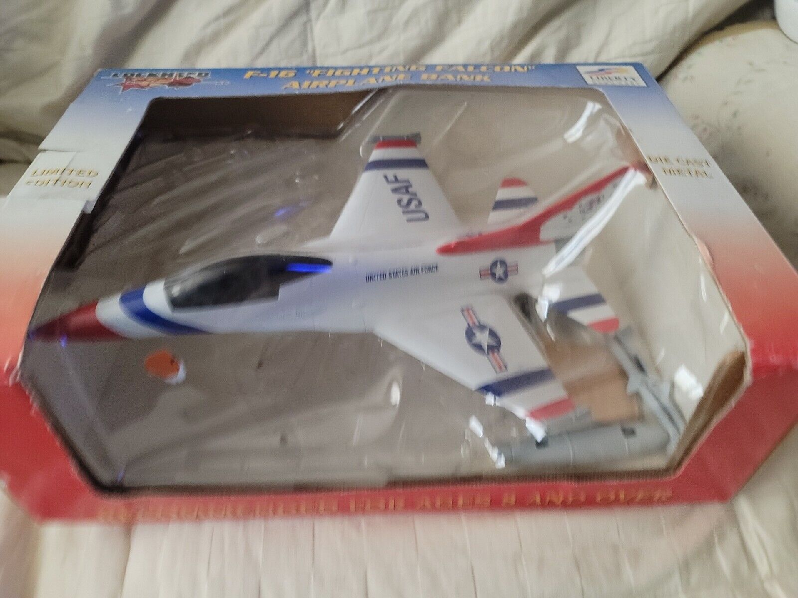 LOCKHEAD USAF FIGHTER FALCON MODEL JET NIB DIECAST