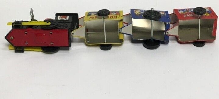 Vintage Wind Up Toy Train Tin Metal Lithographed  Wind up Mechanical Box Korea 