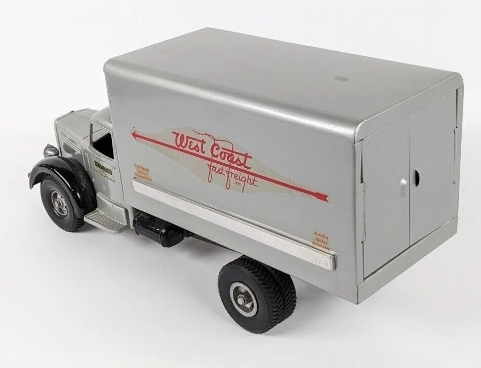 Vintage Restored Smith Miller West Coast Delivery Freight TruckCollectors 