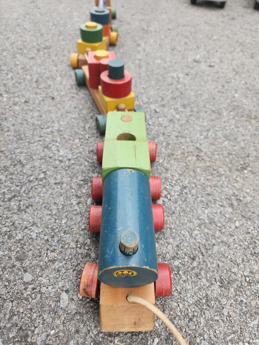 Vintage Holgate Wooden Pull Train #1212 Engine with Three Cars