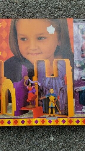 Mattel Disney Playset with 3 Figures Hunchback Notre Dame Cathedral Vintage /NEW