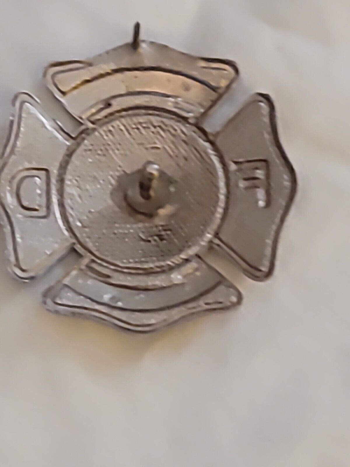 OBSOLETE FIREMAN'S BADGE  Mt. CARMEL PA FIREFIGHTER FIRST American 1