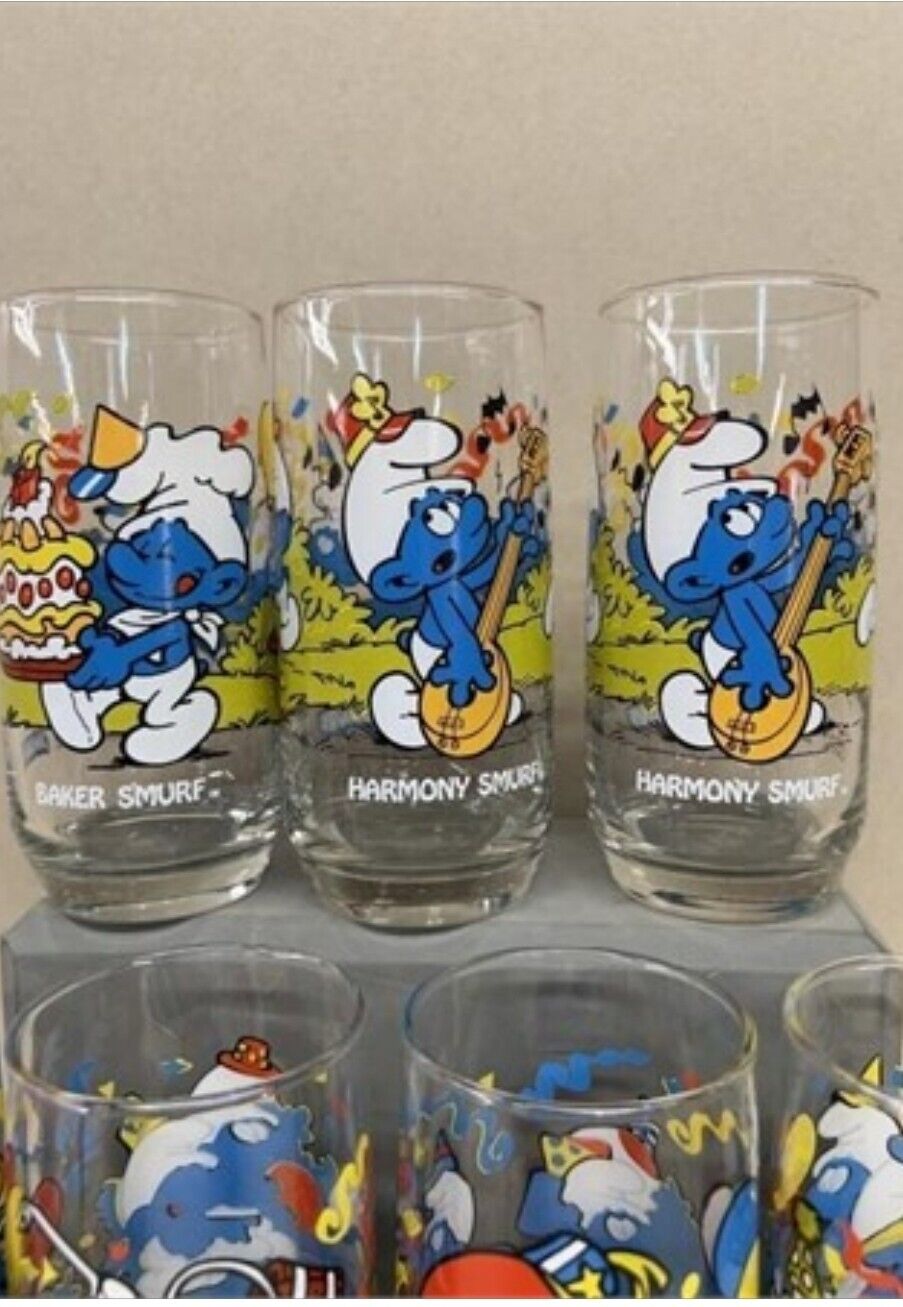 Smurf Vintage Character Glasses HARDEES Set Of 7 1982 & 1983