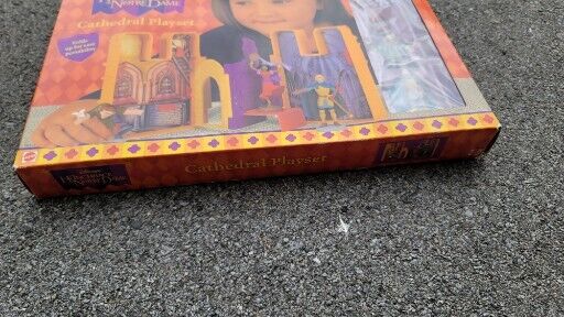 Mattel Disney Playset with 3 Figures Hunchback Notre Dame Cathedral Vintage /NEW