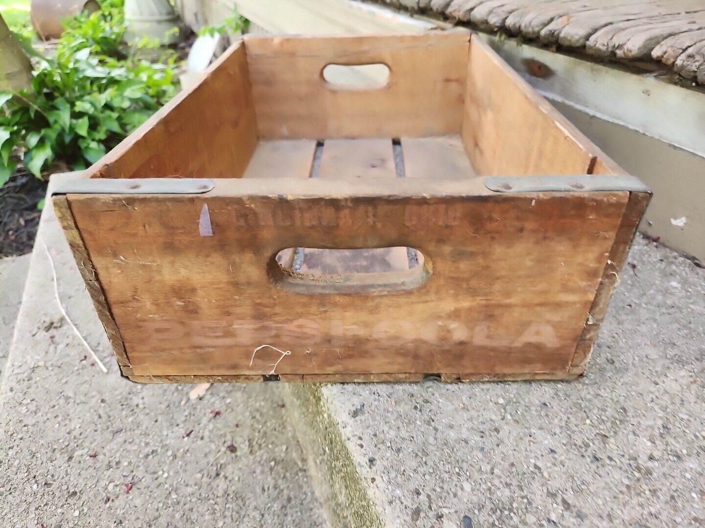 Vintage Pepsi-Cola Crate Box Yellow Wood Blue from Cincinnati Ohio 