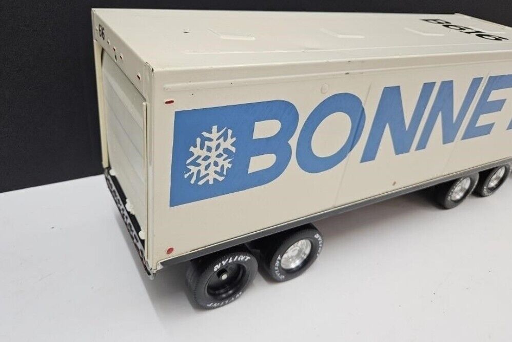 Vintage Nylint Bonnie 18 Wheeler Toy Semi Truck Tractor Trailer 