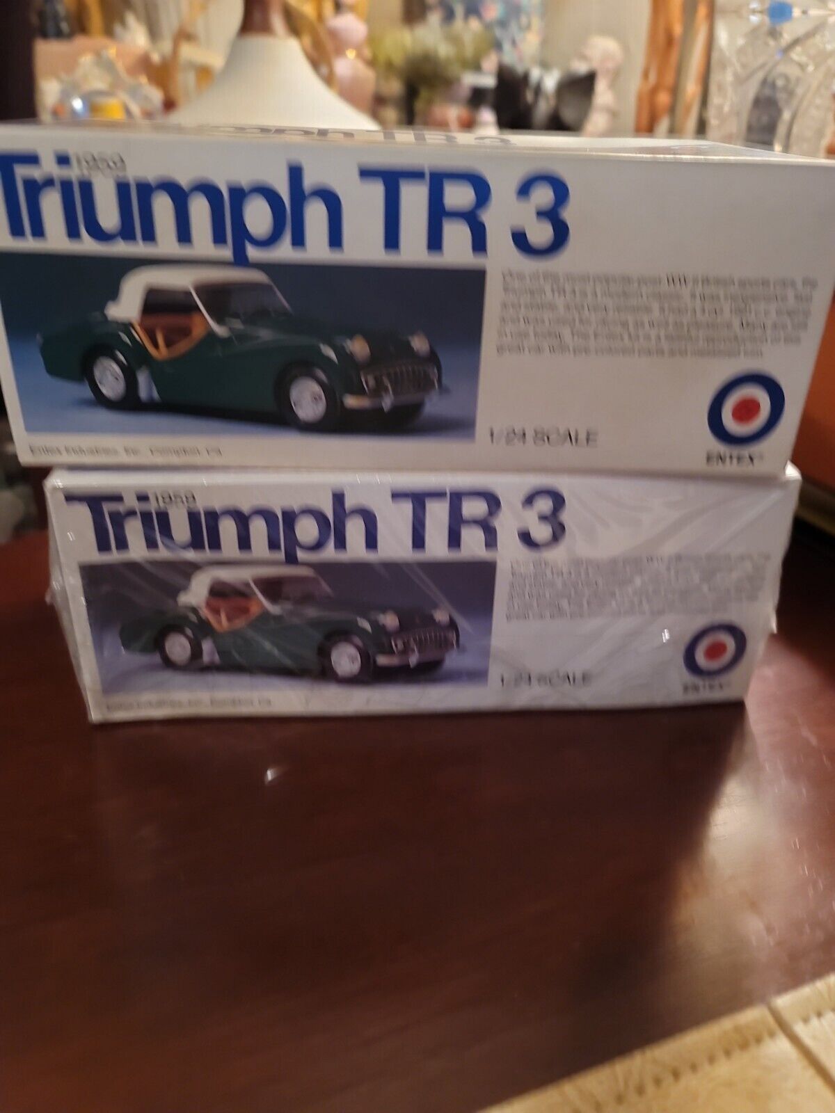 Vintage lot of 2 Entex 1959 Triumph TR3 #9112 Model Kit 1:24 