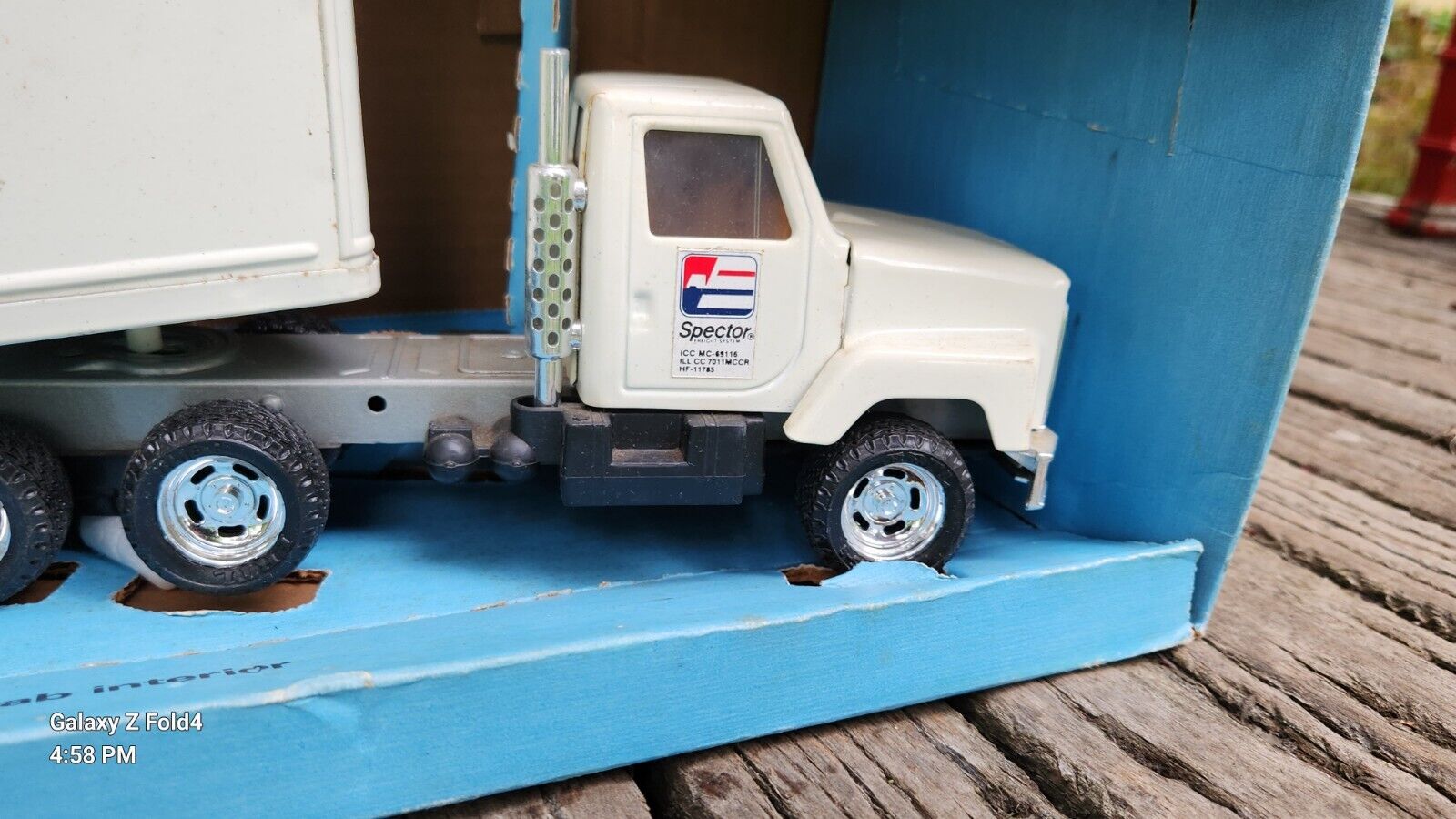 Vintage1977 ERTL Spector Freight Semi Cab & Trailer