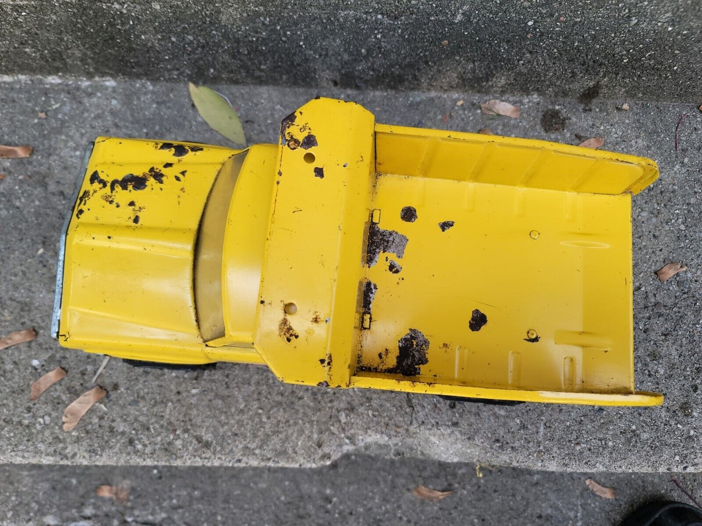 Vintage Tonka Pressed Steel 1970s XR-101 Yellow Dump Truck Original 