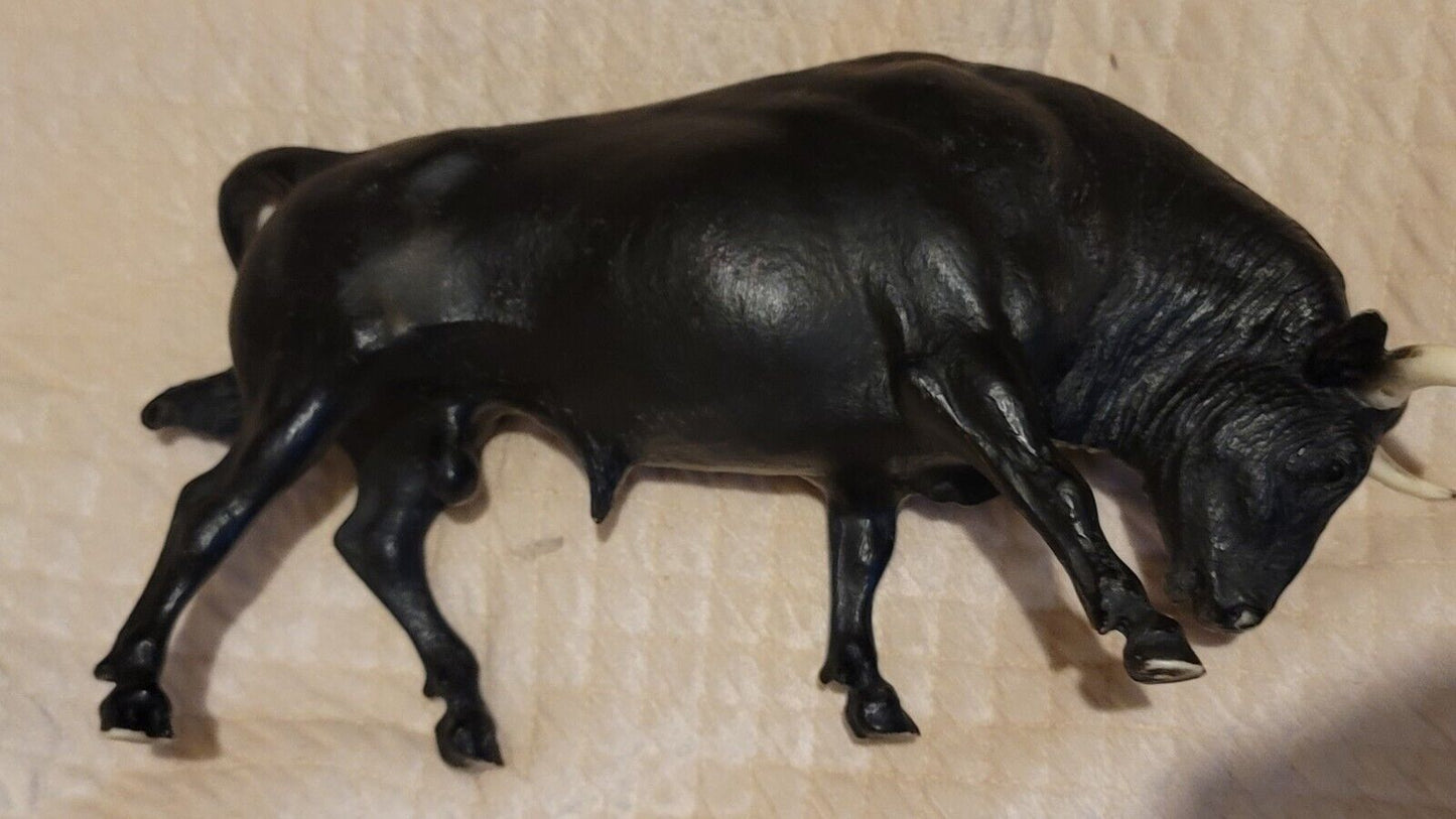 VINTAGE BREYER Spanish Fighting Matte BULL Black Mold 73 Animal VERY RARE