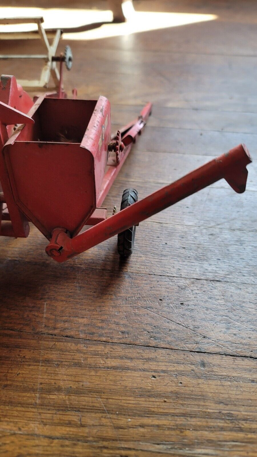 Vintage! Tru-Scale 1:16th Scale Metal Red Farm Toy Combine