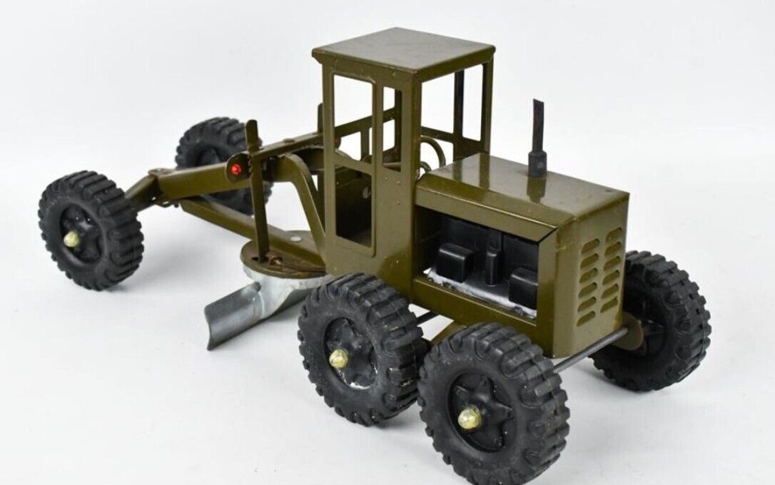 STRUCTO 1960’s Structo U. S. Army Engineers Pressed Steel Dump Truck/JEEP & More