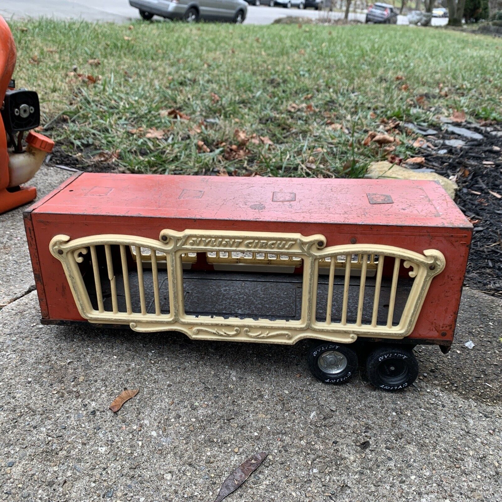 VINTAGE Nylint Pressed Steel 1970's Yellow Tractor / Nylint Circus Trailer ONLY