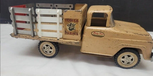 Tonka 1960 Tonka Farms Farm Truck #8 Structo Wyandotte TOY TOYS DECOR 