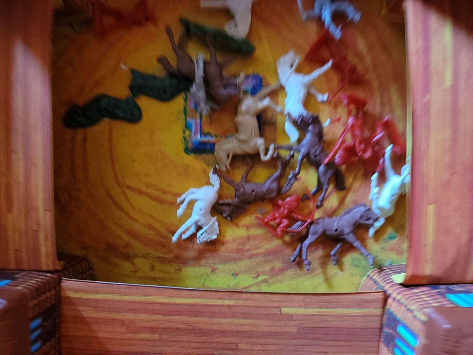 Vintage Ideal Fort Cheyenne Folding Play Set With Soldiers And Indians