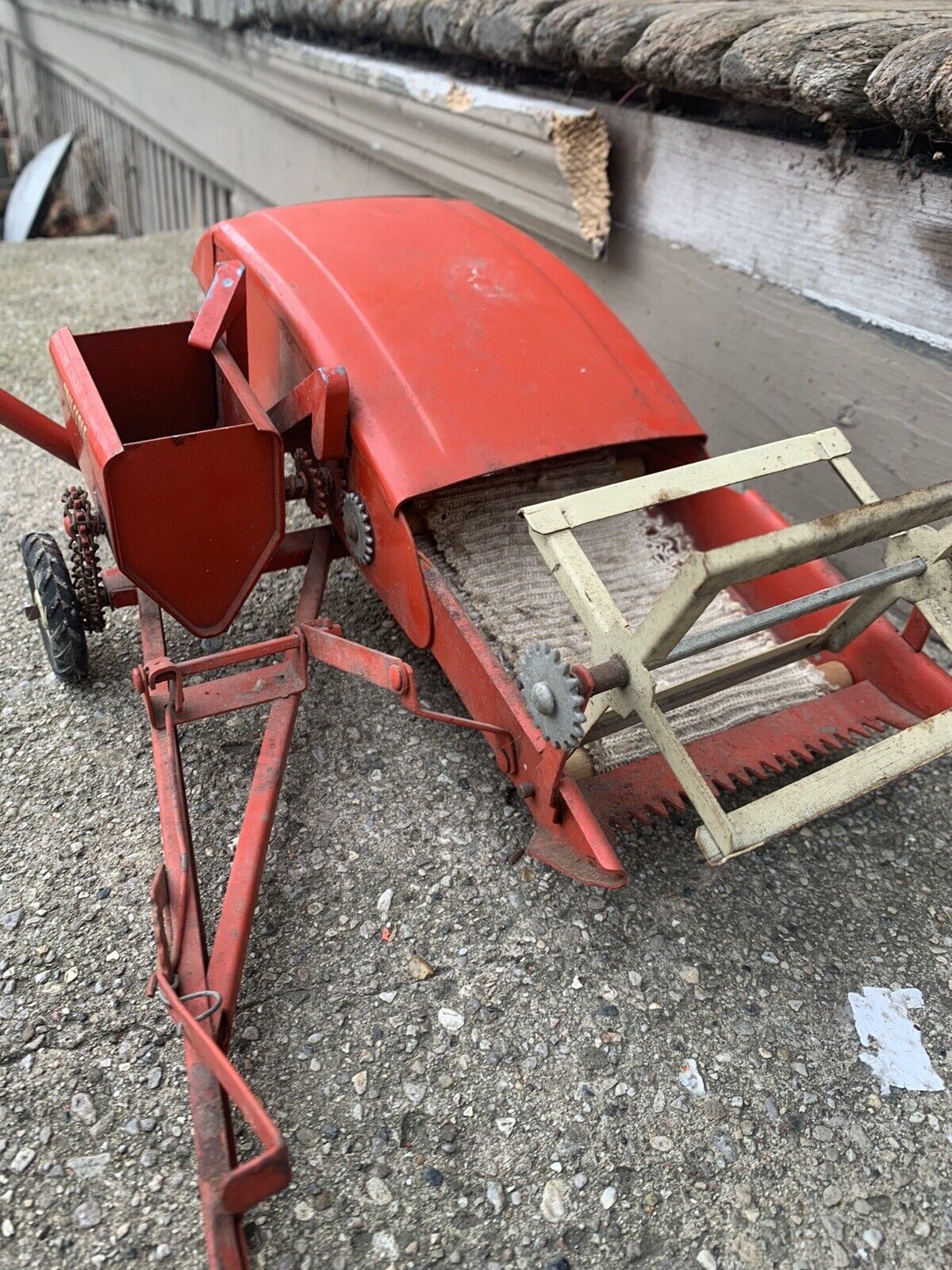 VINTAGE TRU SCALE FARM TOY HAY BALER RAKE COMBINE STYLE TOY Barn Farmer