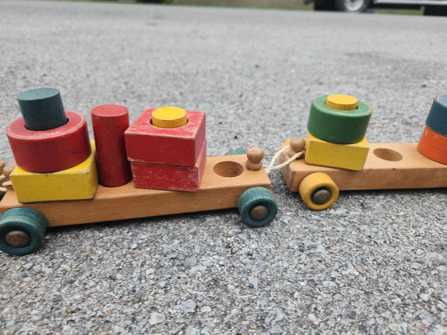 Vintage Holgate Wooden Pull Train #1212 Engine with Three Cars