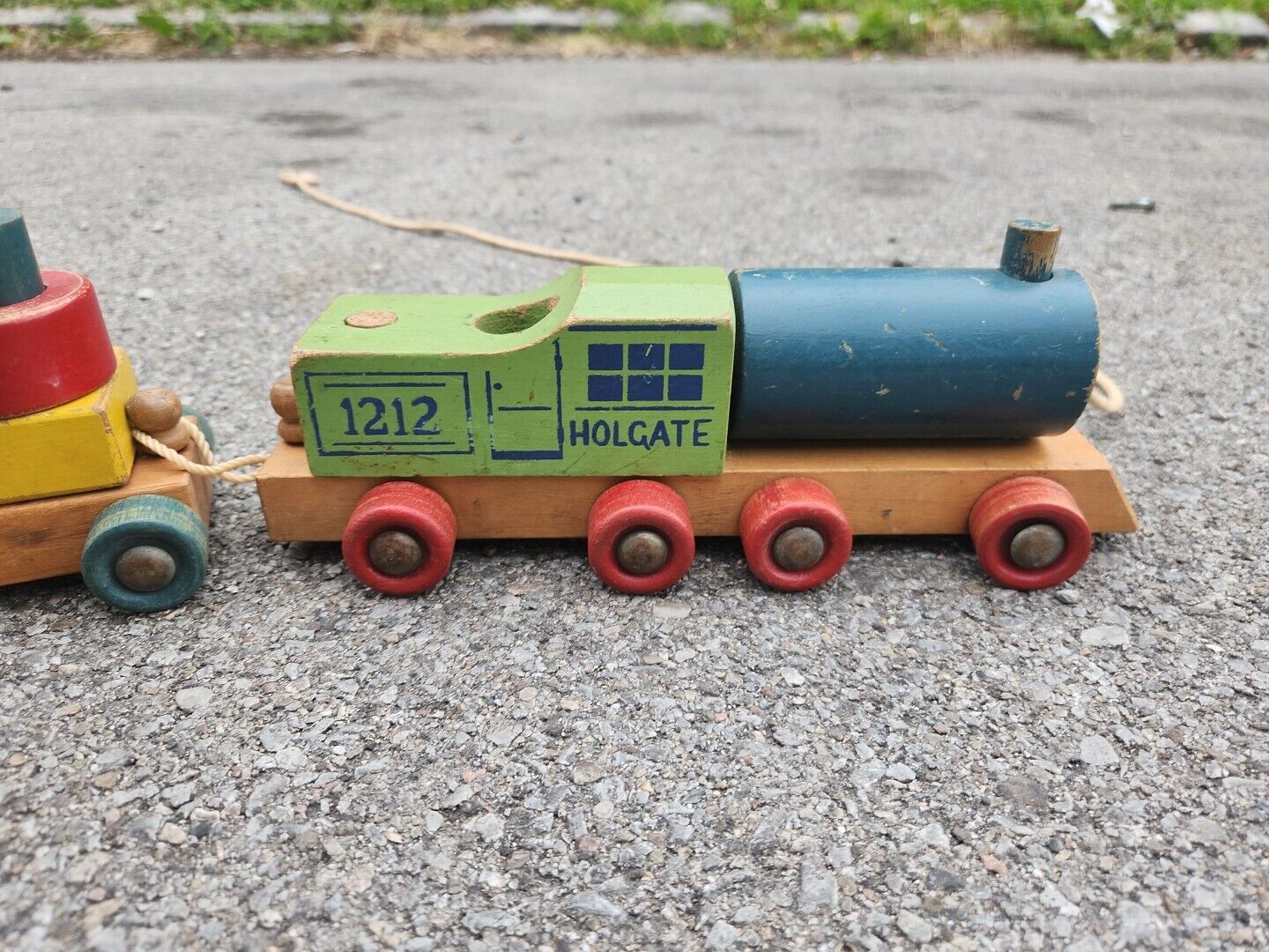 Vintage Holgate Wooden Pull Train #1212 Engine with Three Cars