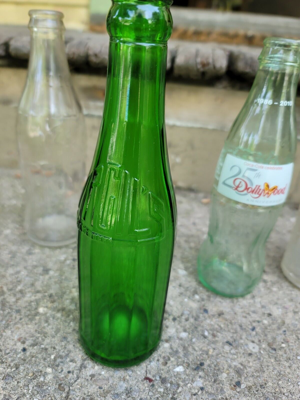 *Lot of 4  VINTAGE Glass Coke Cola Bottles Virgils Dollywood Squeeze