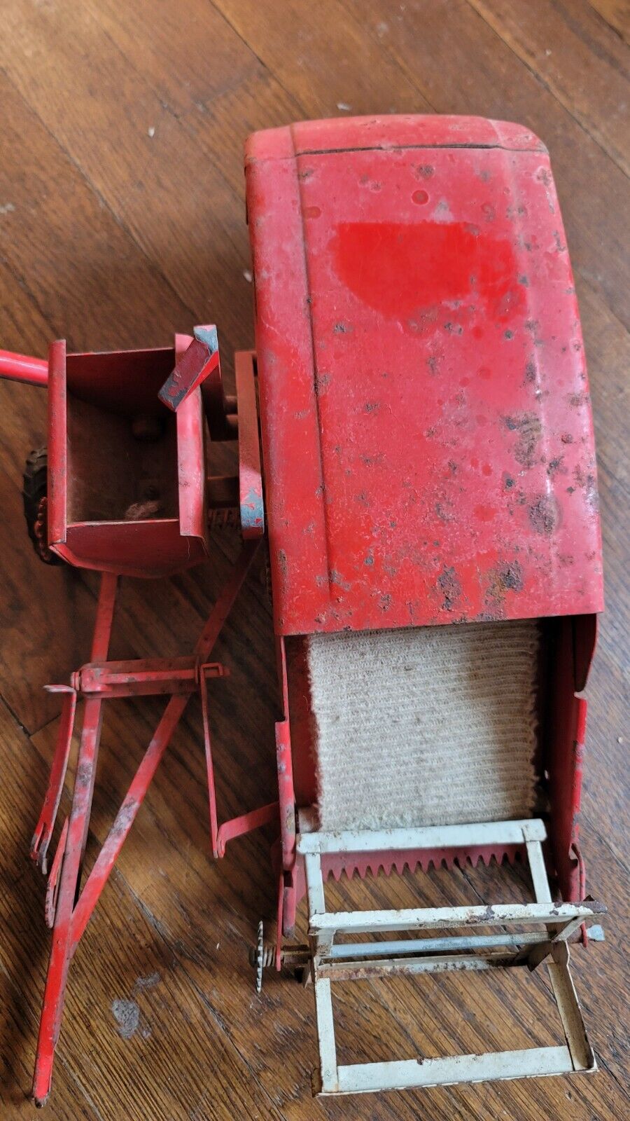 Vintage! Tru-Scale 1:16th Scale Metal Red Farm Toy Combine