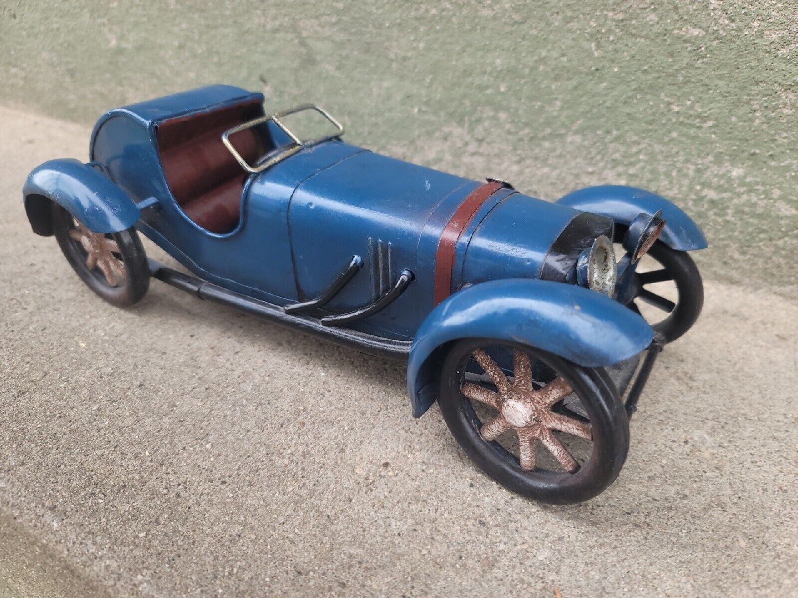 Vintage Hand Made ? Reproduction BUGATTI 1920's METAL TIN COLLECTION N°2