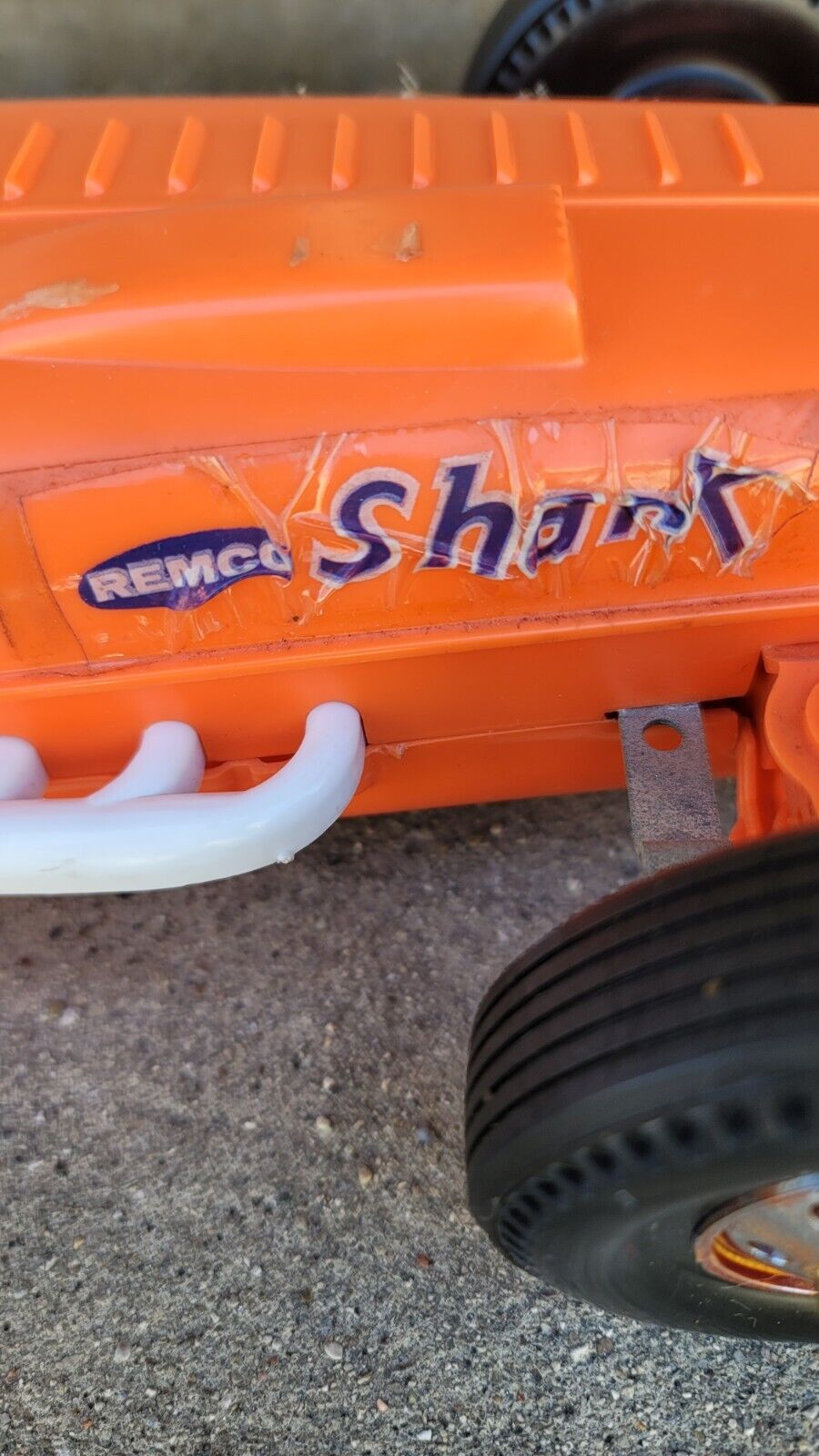 Vintage Remco Shark Fin 1960s Battery Driven Racing Teather Car McCoy Style 