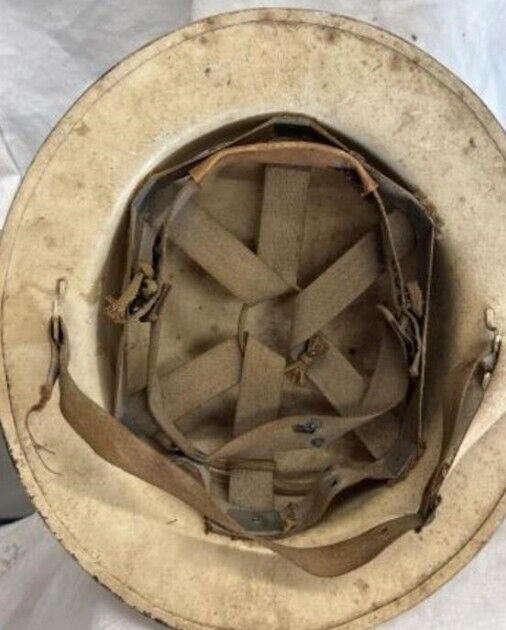 VINTAGE BOSTON Metal FIRE DEPARTMENT SHIELD HELMET FIREMAN FD DEPARTMENT US GOV