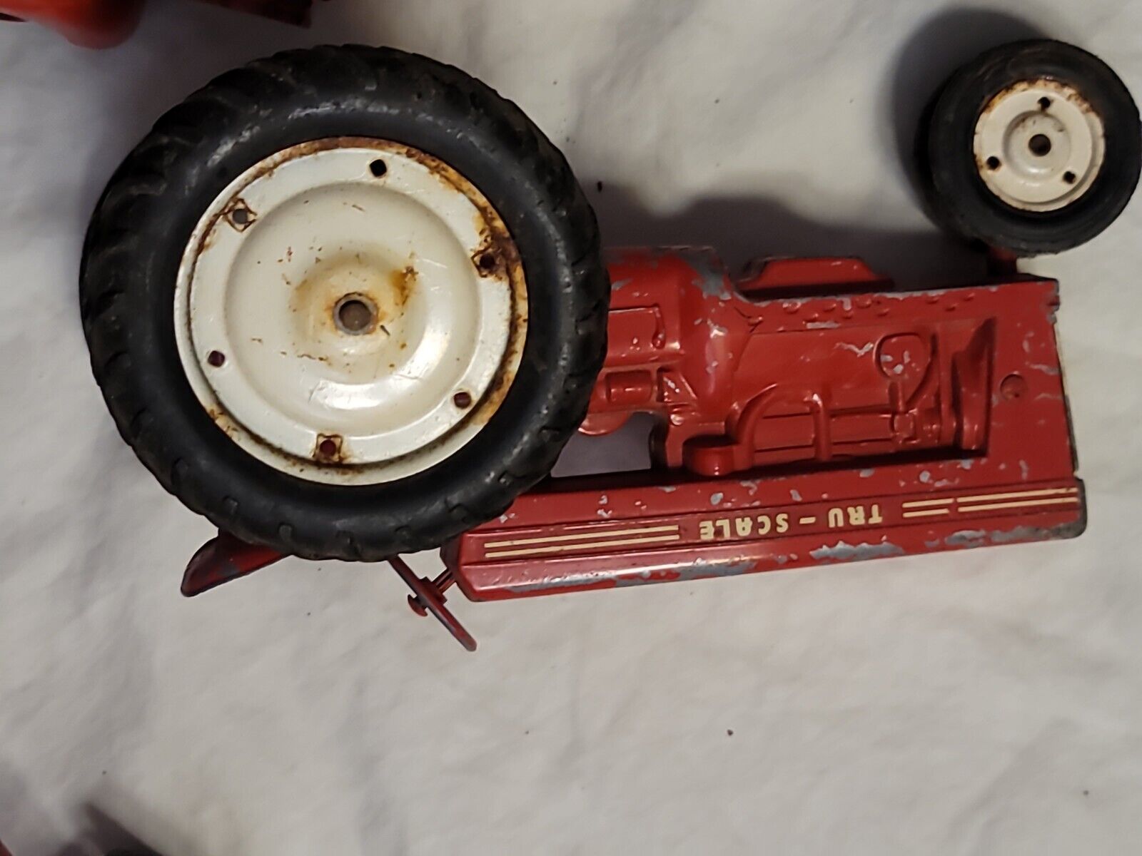 Vintage Red Tru-Scale TRACTOR & 2 Wheel Tractor Trailer & 4 Wheel Grain Trailer 