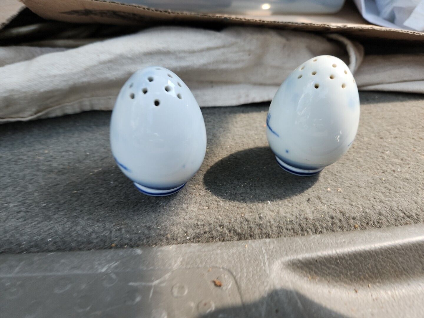 Vtg Delft Blue Hand Painted Egg Salt & Pepper Shakers Set  Windmills