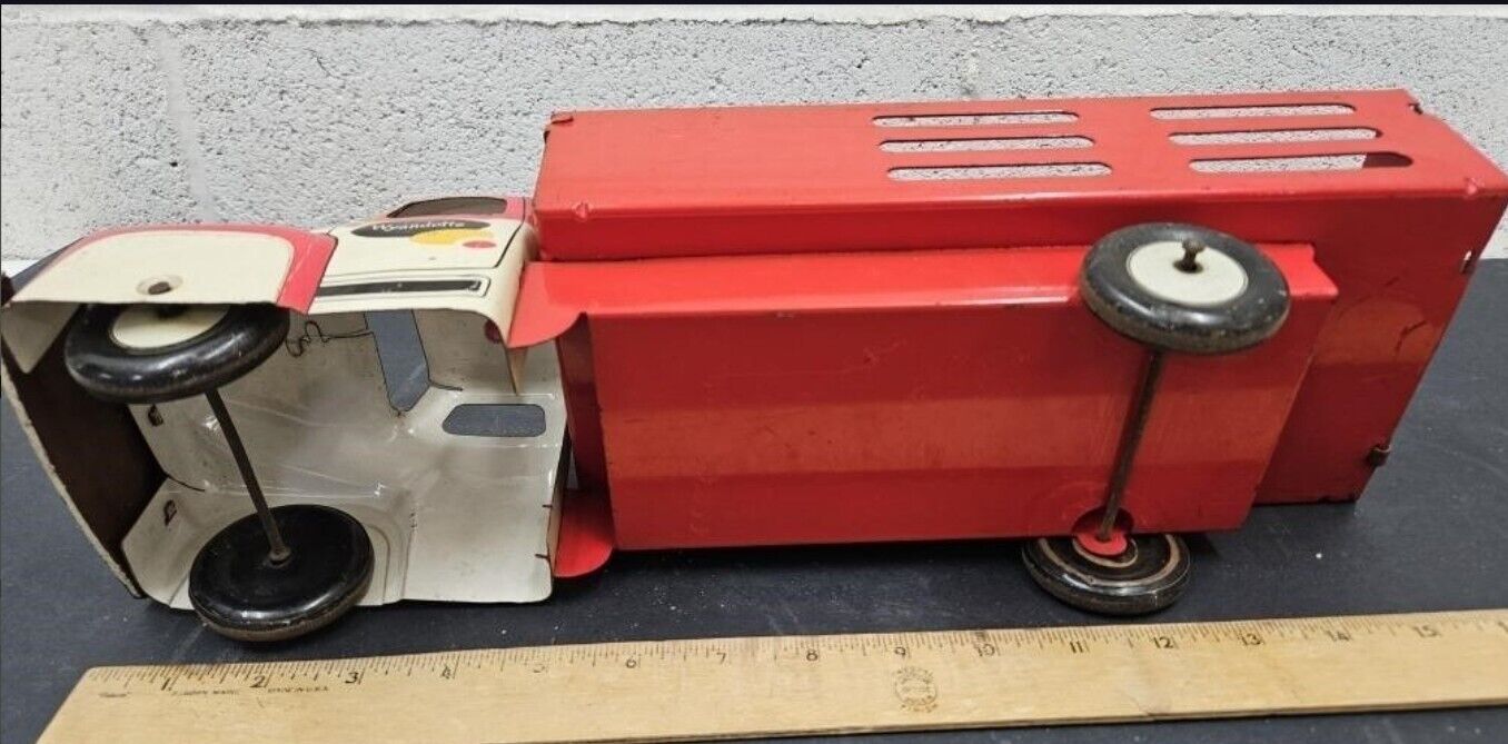 Vintage 1950s WYANDOTTE Toy Stake Livestock Farm Truck Steel X-207 Red 16”