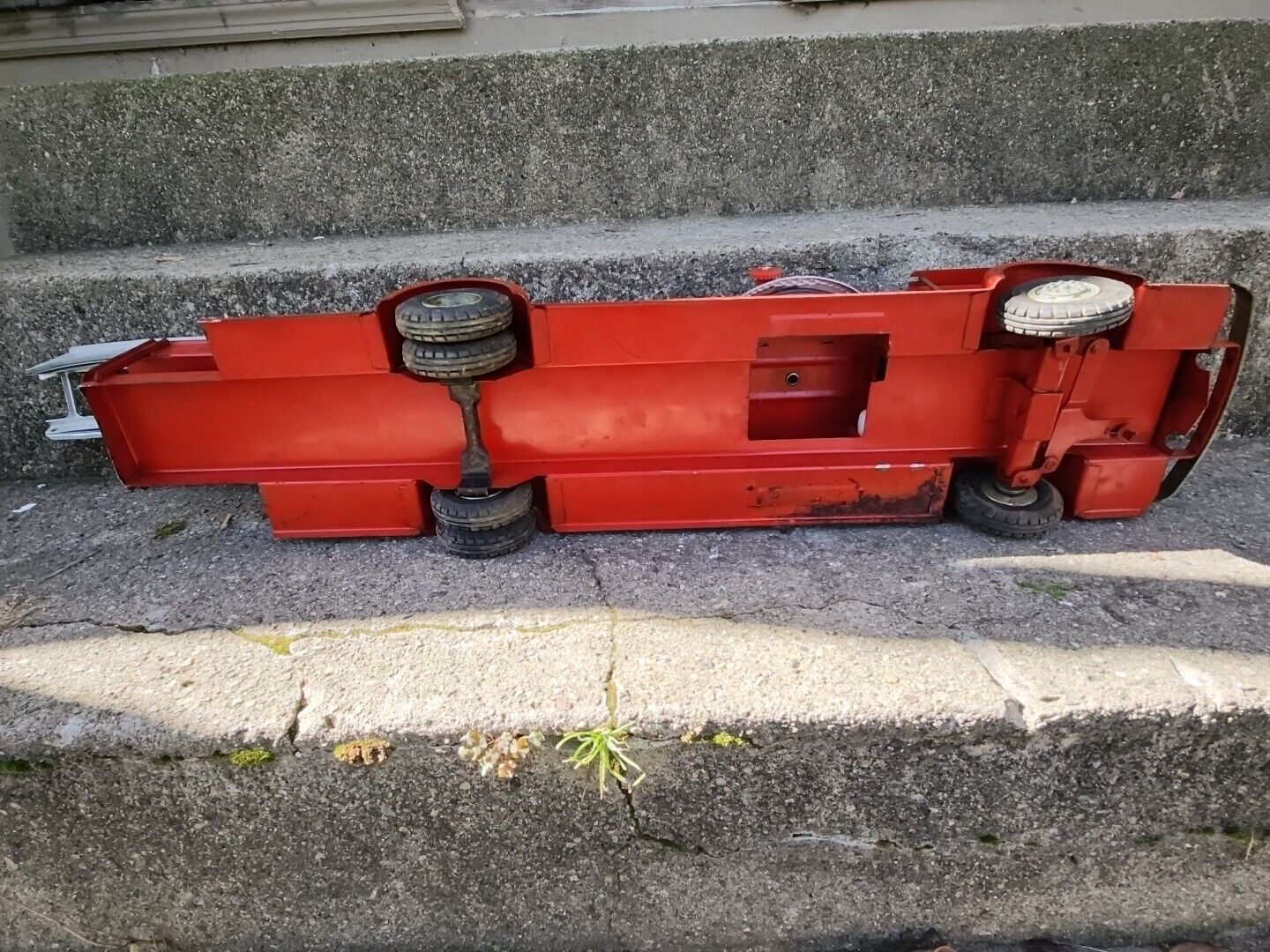 Vintage Doepke Rossmoyne Model Toys Ladder Fire Truck Pressed Steel 1950s