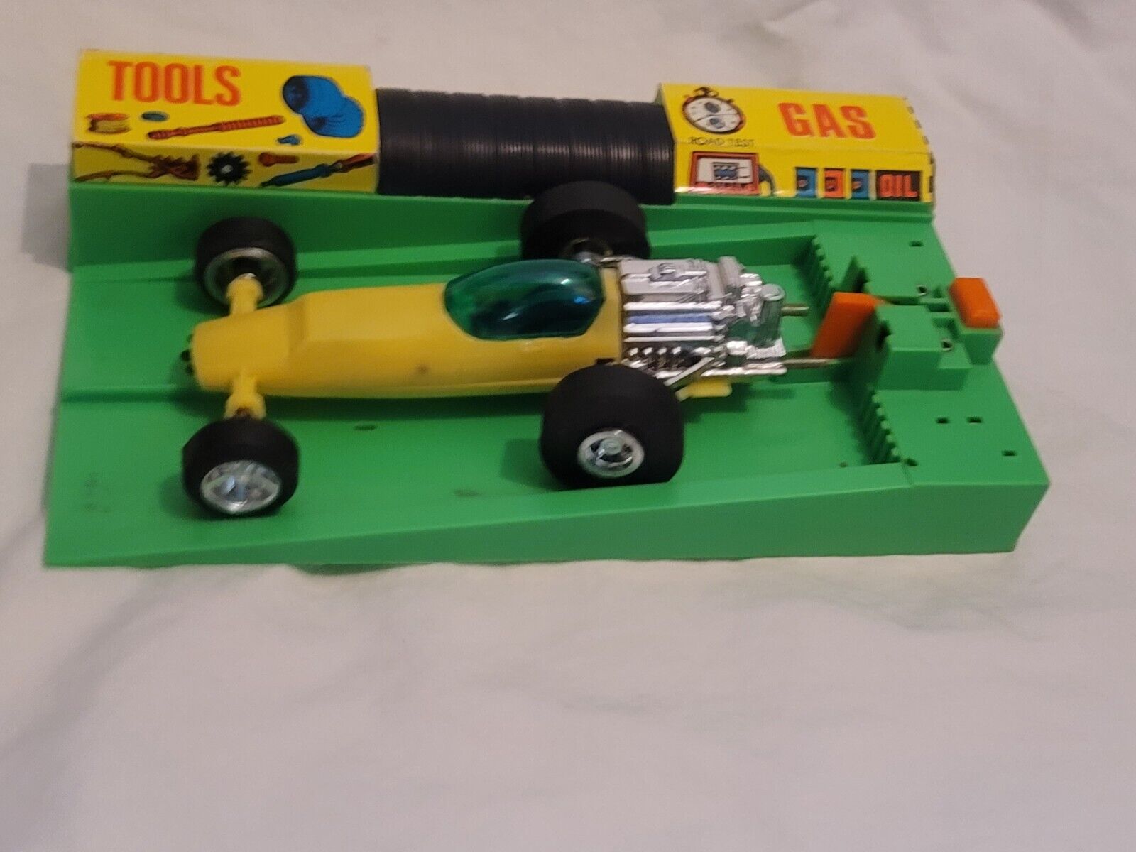 Vintage 1971 AMC REV-UP RACER Set Battery Operated Friction Pit Stop with Box