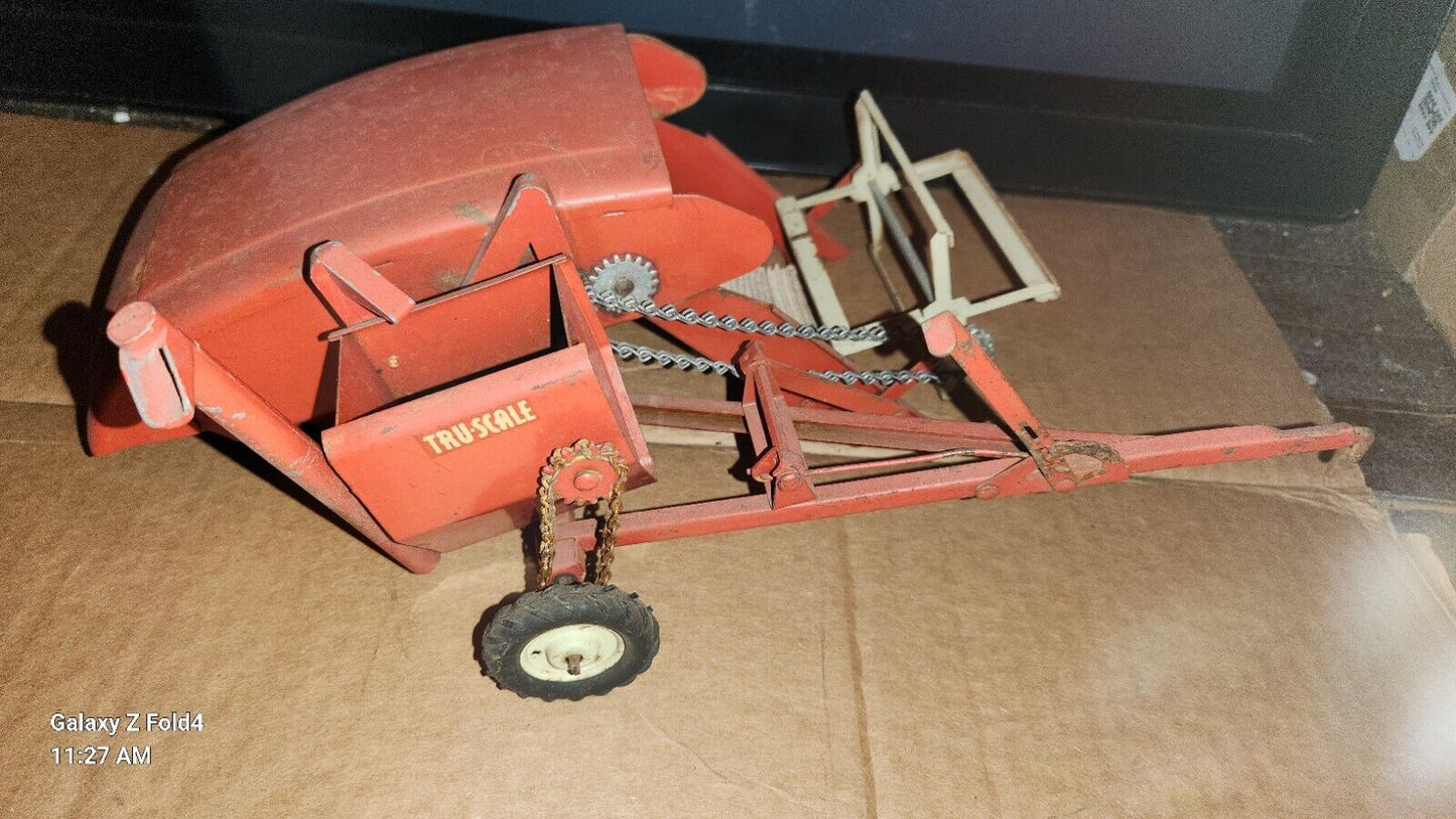 Vintage Tru-Scale  farm combine vintage pressed steel Working farm toy