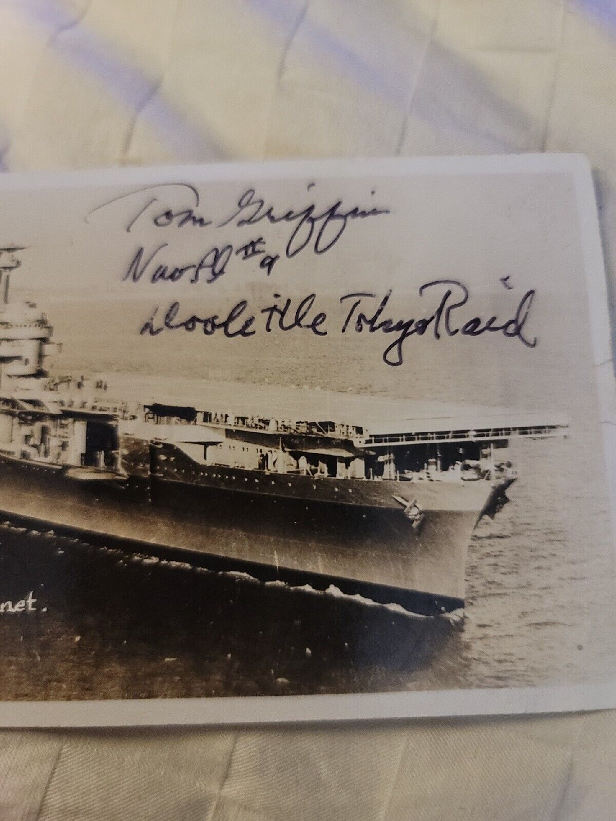 Tom Griffin signed 1942 Doolittle Raiders WWII USS Hornet B&W Postcard 