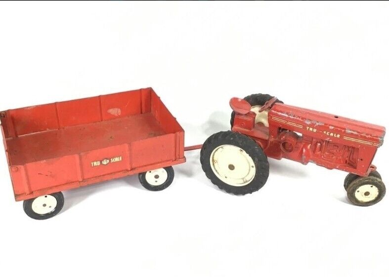 Vintage Red Tru-Scale TRACTOR & 2 Wheel Tractor Trailer & 4 Wheel Grain Trailer 