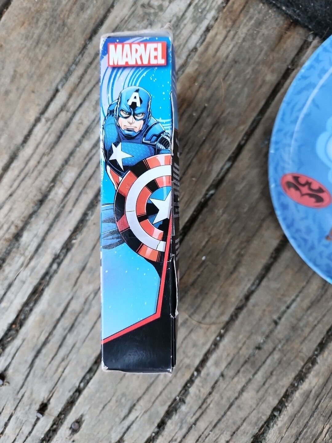 Marvel Captain America 6 Inch Figure Hasbro Plate Collector 