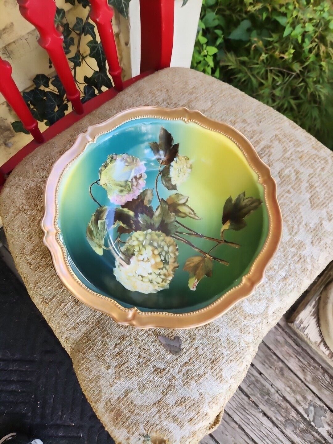 O & E G ROYAL AUSTRIA PLATE | HAND PAINTED HYDRANGEAS | BOULE-DE-NEIGE