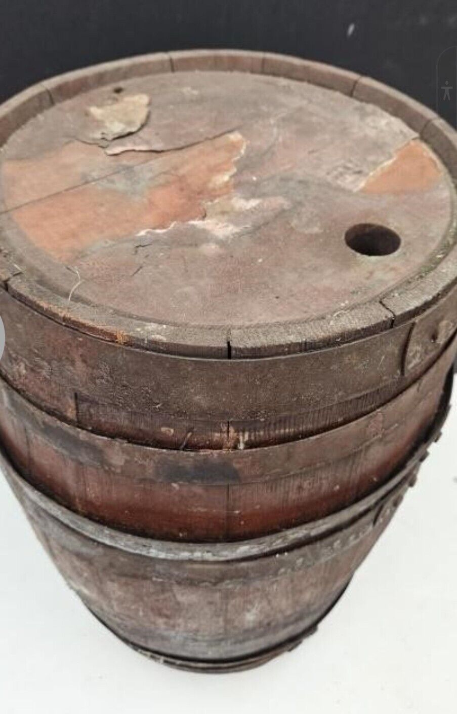 VINTAGE ANTIQUE 17 Tall x 10in diameter  WOOD BEER WHISKEY KEG BARREL