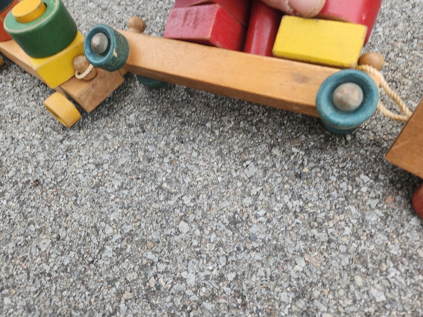 Vintage Holgate Wooden Pull Train #1212 Engine with Three Cars