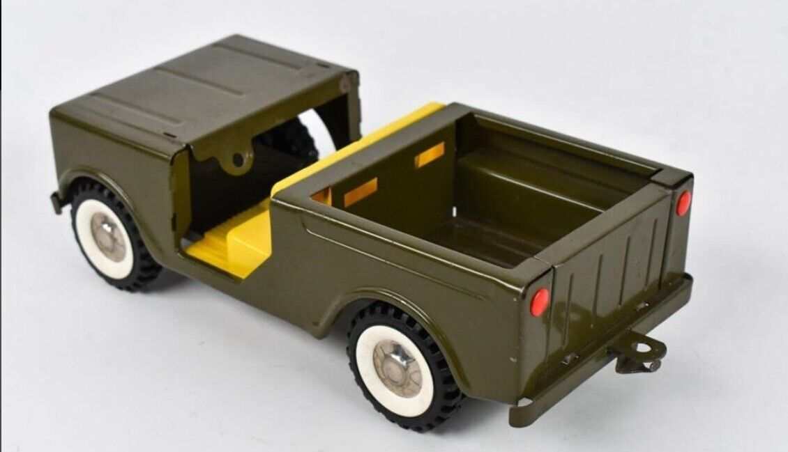 STRUCTO 1960’s Structo U. S. Army Engineers Pressed Steel Dump Truck/JEEP & More