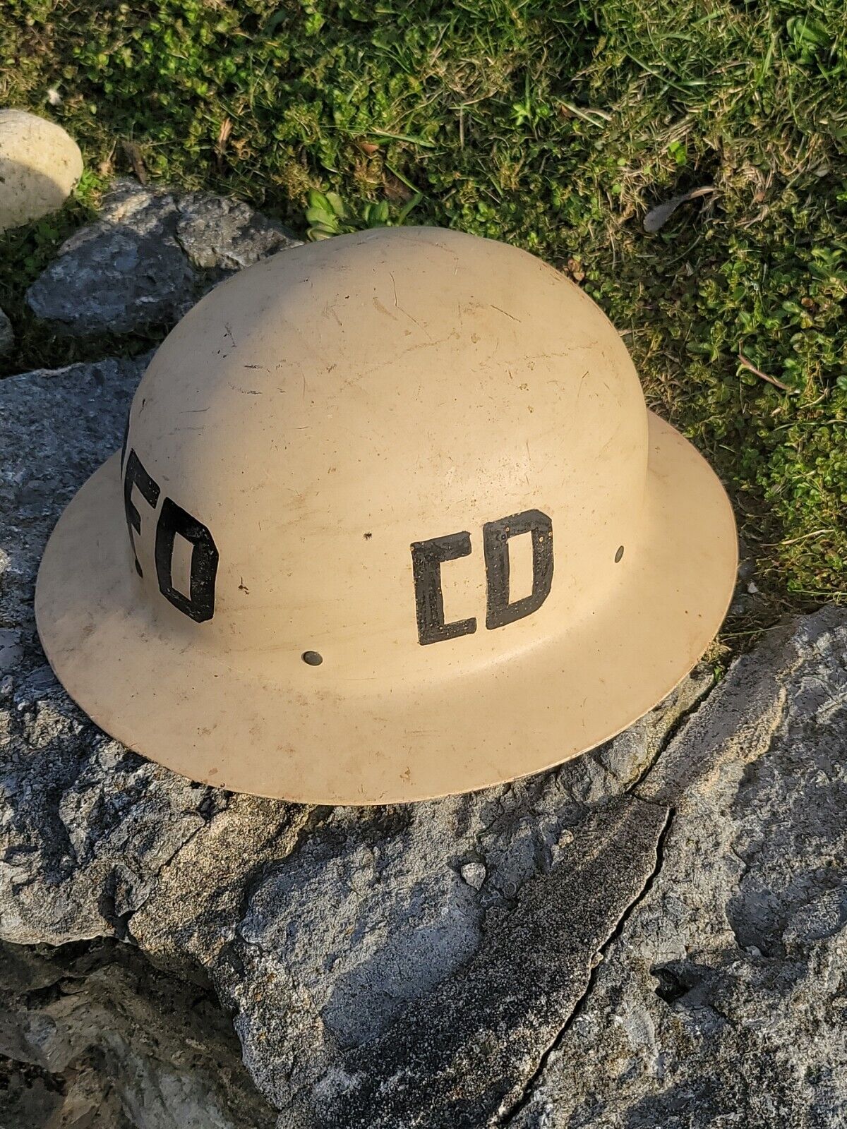 VINTAGE BOSTON Metal FIRE DEPARTMENT SHIELD HELMET FIREMAN FD DEPARTMENT US GOV